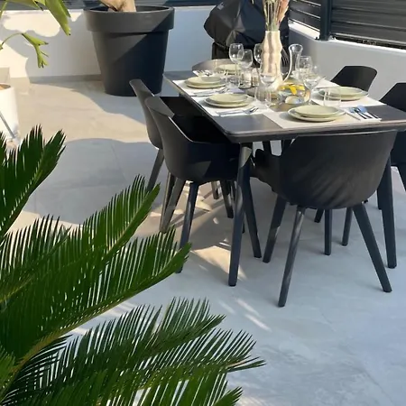 Modern 8 With Rooftop Pool In Vodice Villa *